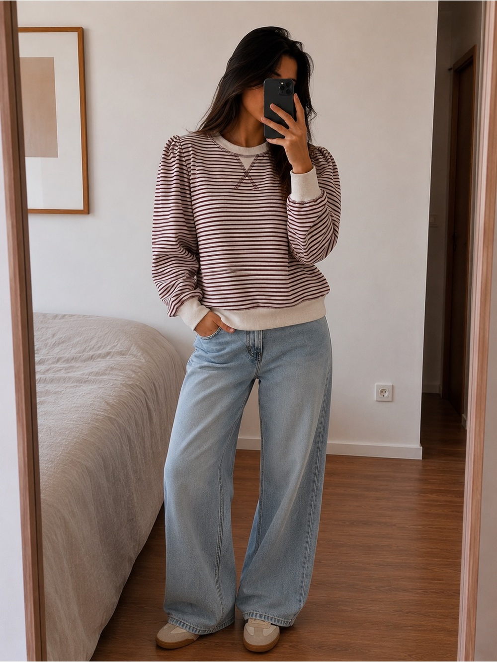 Moon River Striped Puff Sleeve Sweatshirt Cream Burgundy Size L